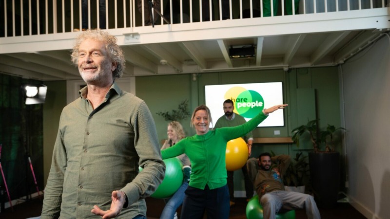 Cosmas die over de 15000 gezondernemers vertelt die het grootste vangnet hebben.